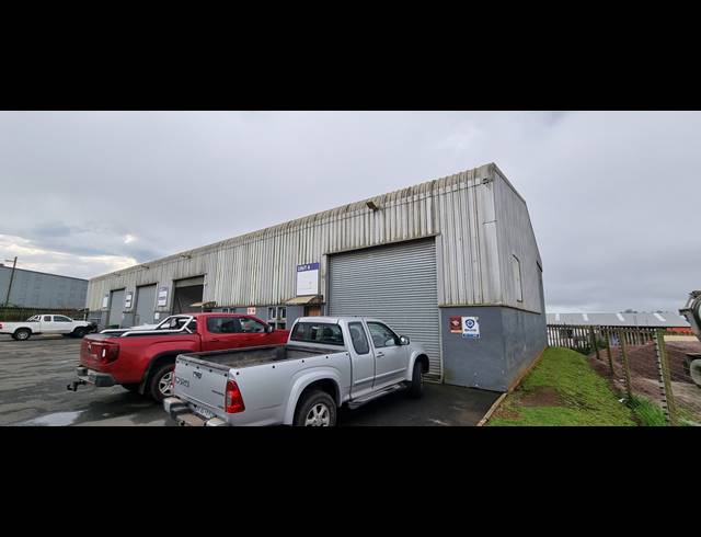 200M² WAREHOUSE TO LET IN WATERFALL